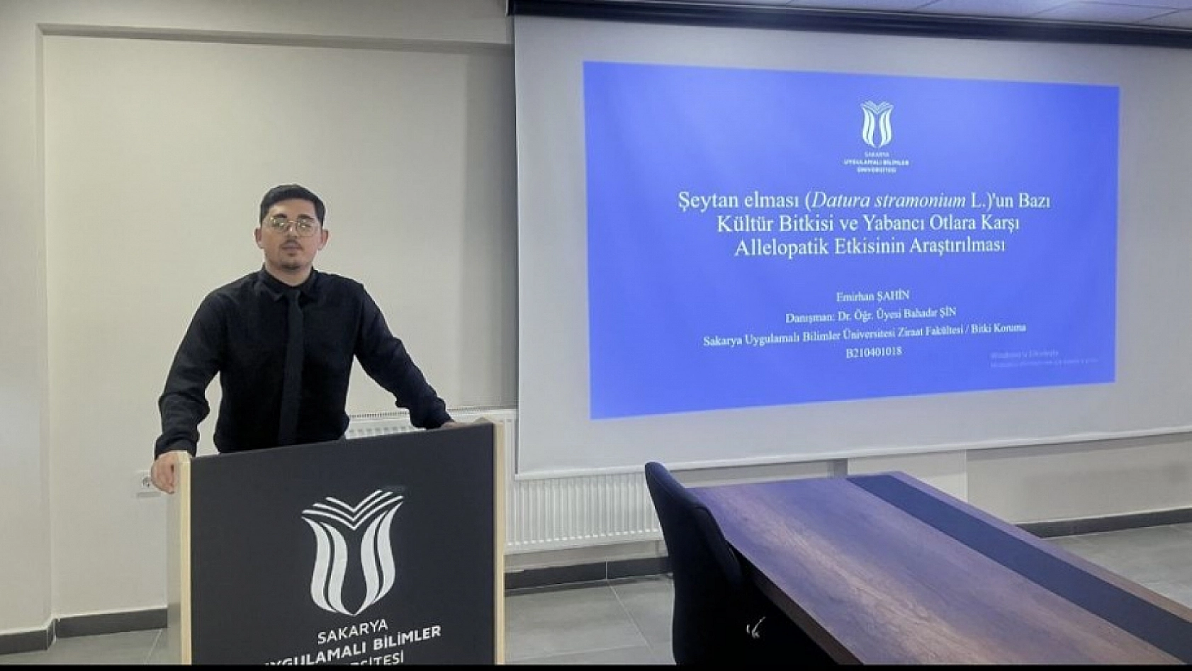 Üniversiteli genç evinde ölü bulundu