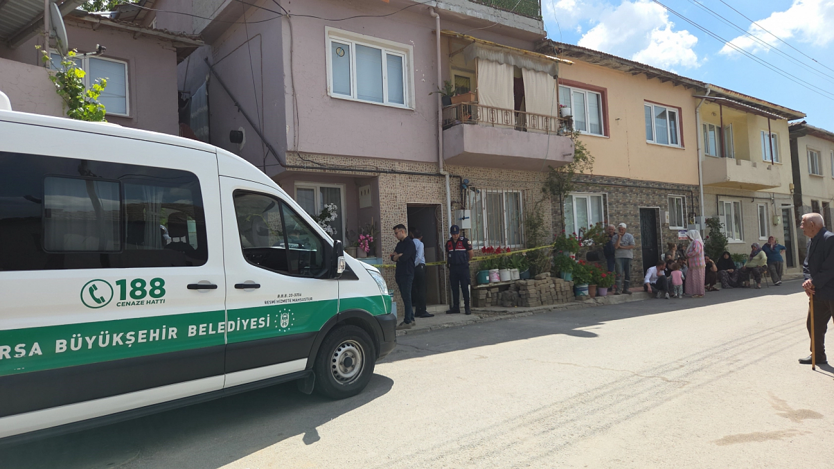 Üniversiteli genç evinde ölü bulundu