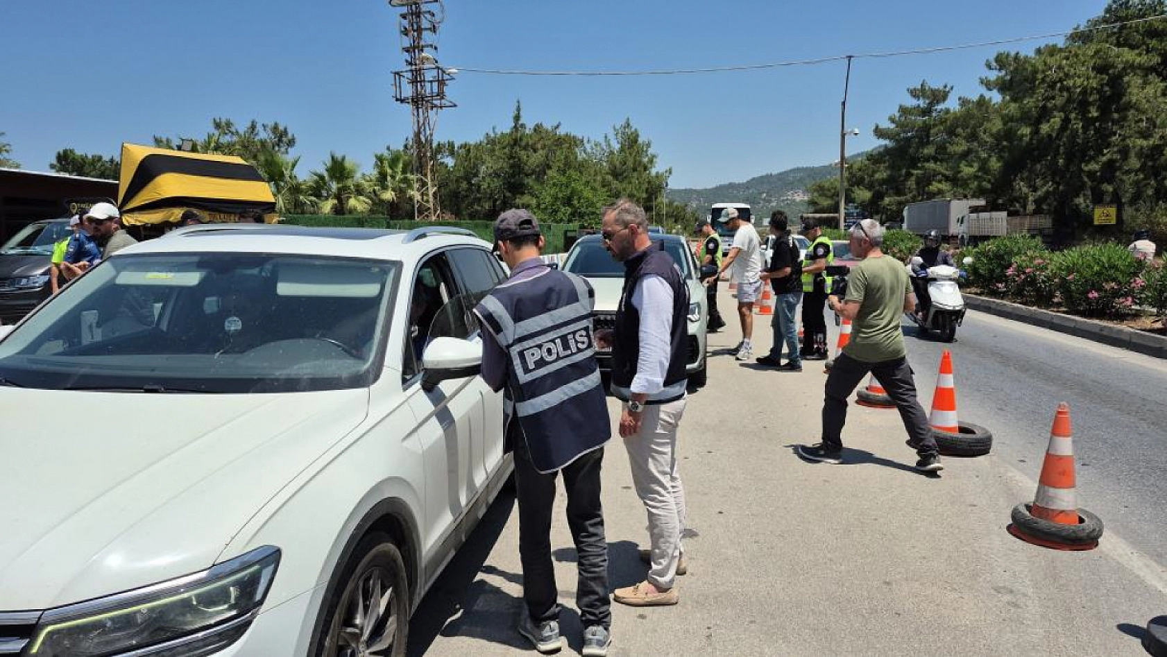 Bodrum'da Bayram Alarmı! Trafik Sıkıştı, Denetimler Sıklaştı