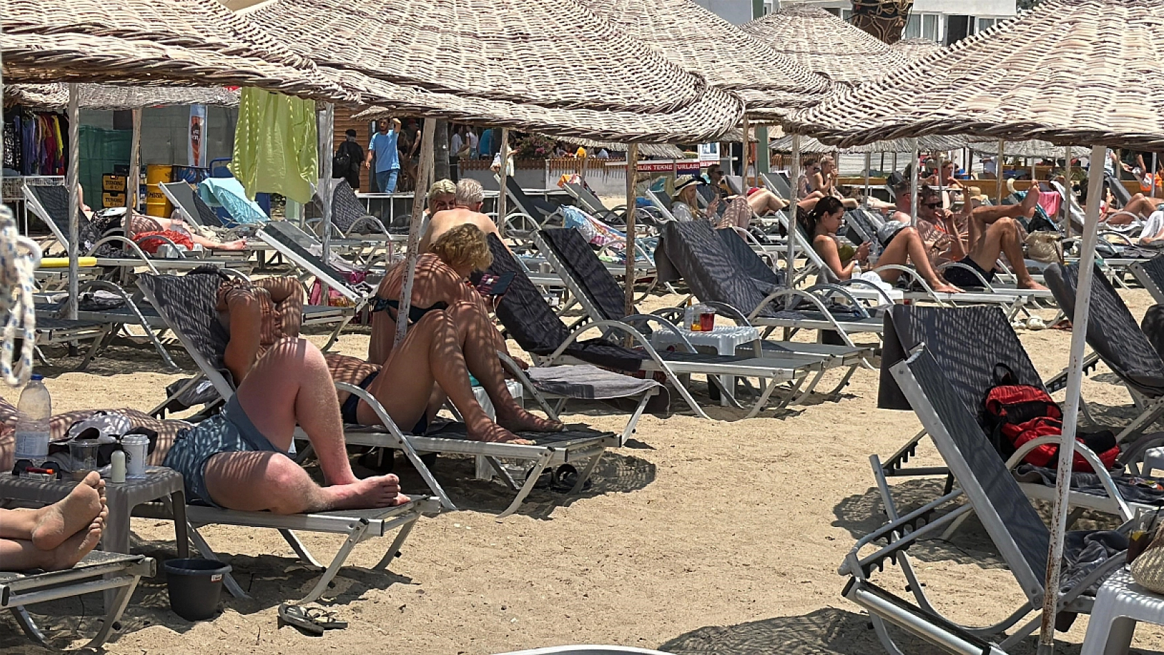 Bodrum sahillerinde 'bayram' yoğunluğu