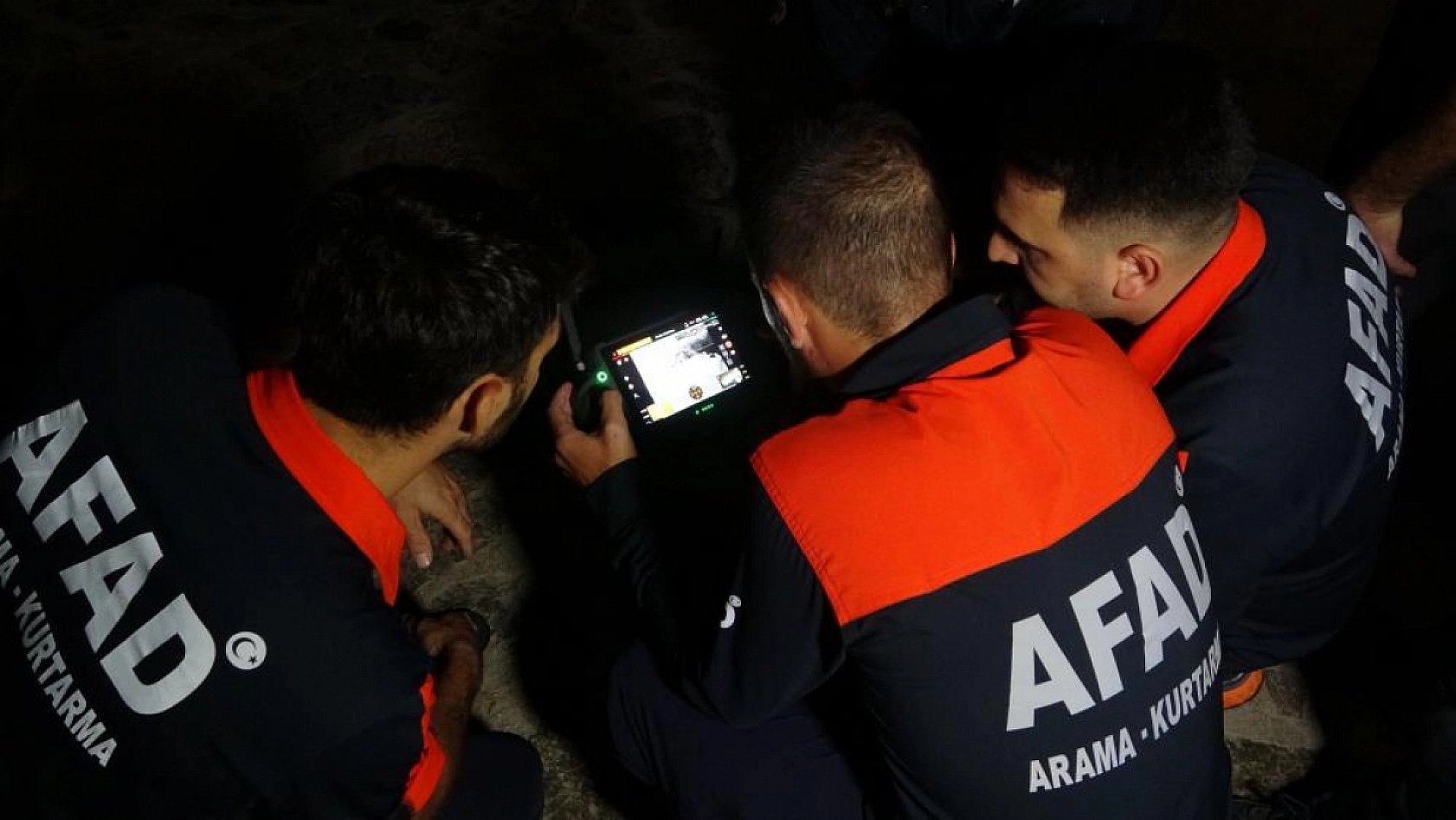 'Şelaleden denize birisi düştü' ihbarı ekipleri alarma geçirdi