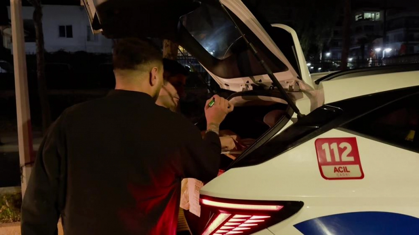 Polisten kaçan alkollü sürücü yakalanınca sevgilisine beddua etti