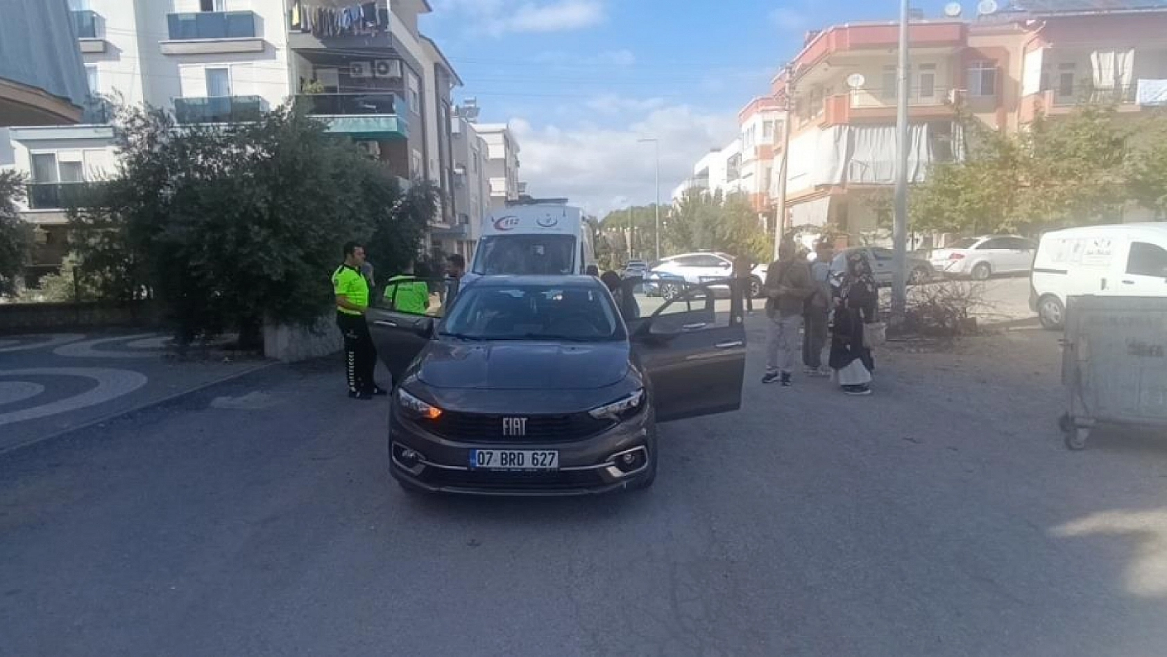 Motosikletle çarpışan otomobilin kadın sürücüsü, alkolmetreyi üflerken gözyaşlarını tutamadı