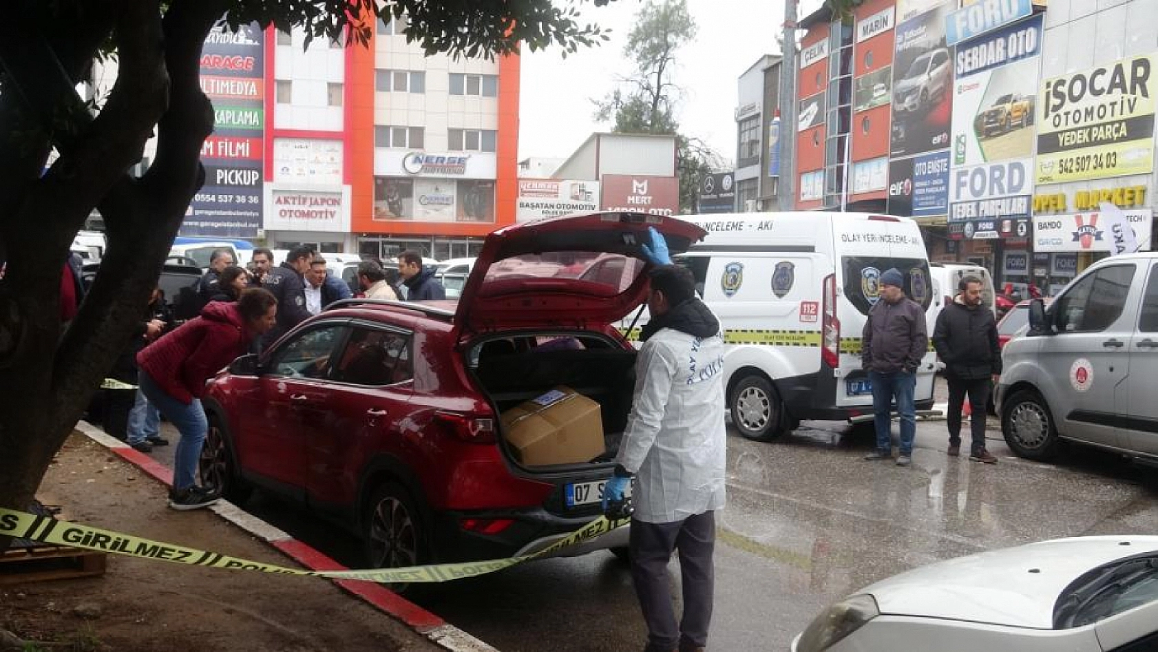 Araç içerisinde ölü bulundu, eşinin gözyaşları yürek dağladı