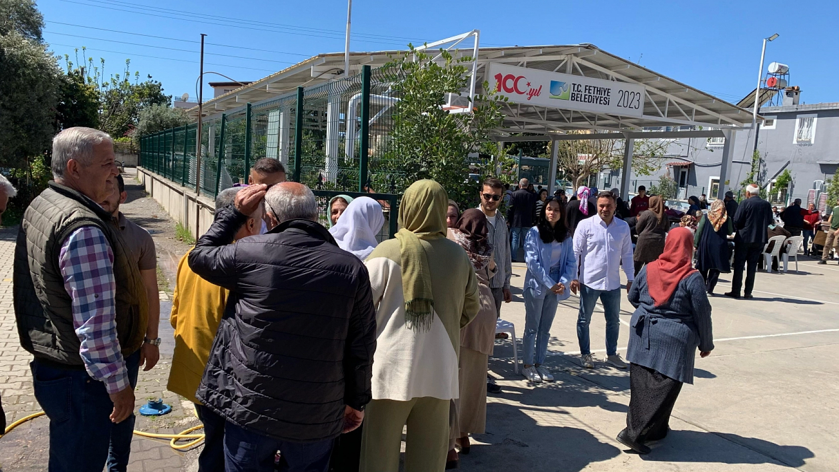 Fethiye'de merhum Cengiz Çay için 52 yemeği hayrı düzenlendi