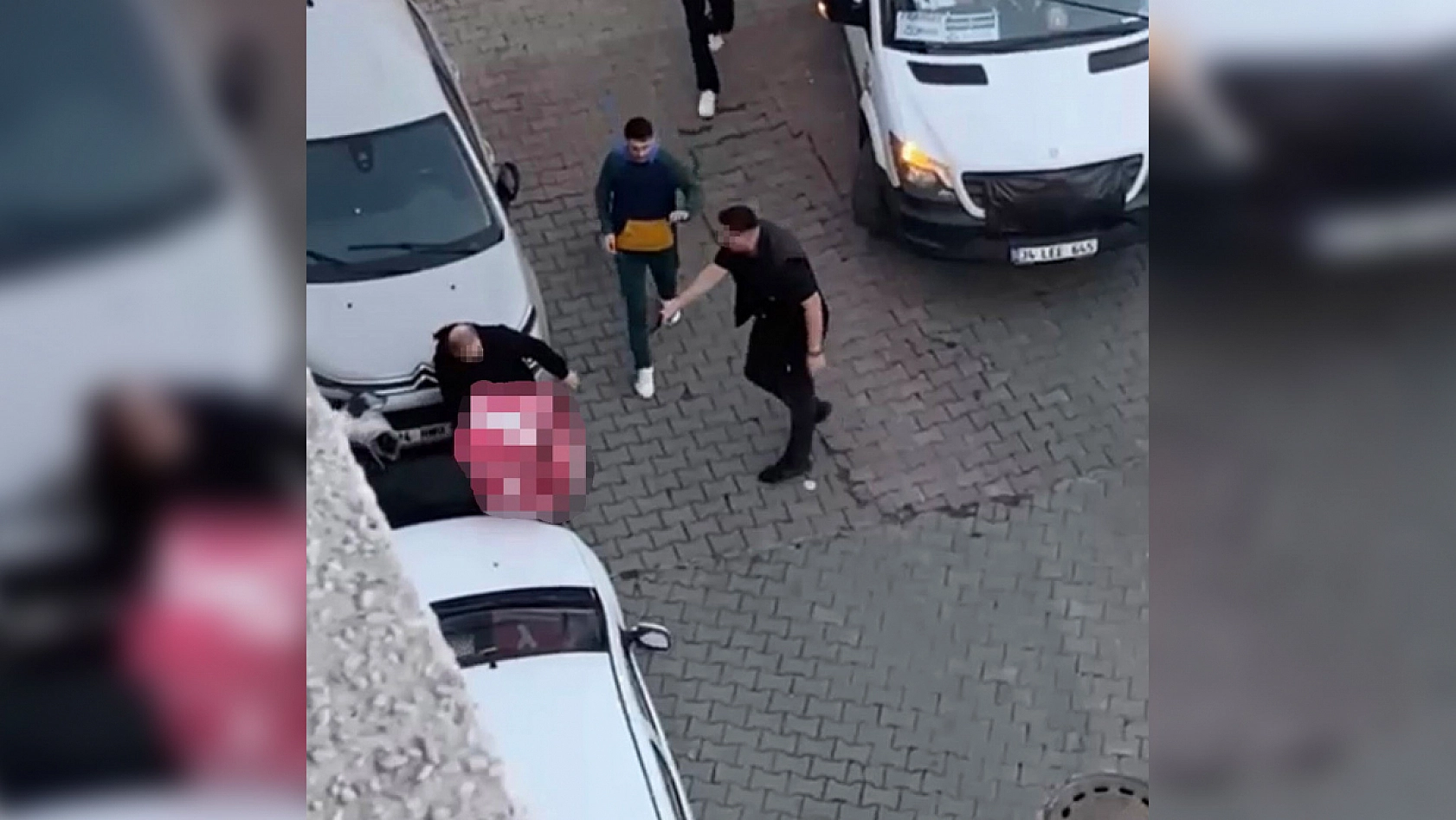 Servis şoförünü kuzenine vurdurdu