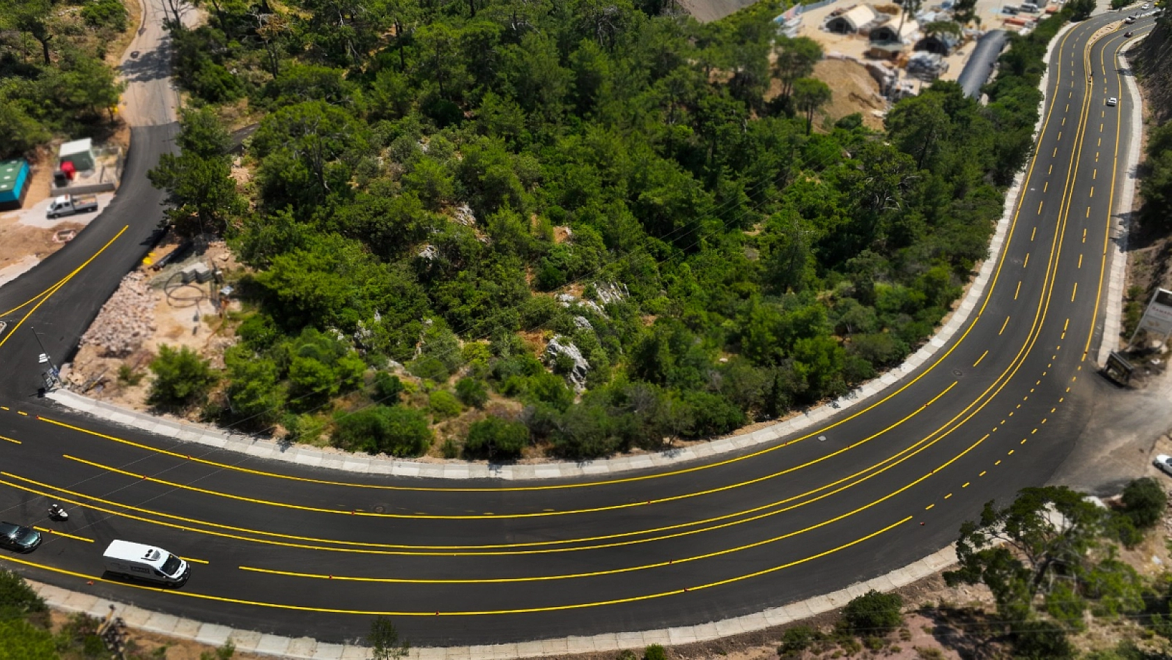 Taşyaka–Ölüdeniz Yol Projesi'nin İkinci Etabı Tamamlandı
