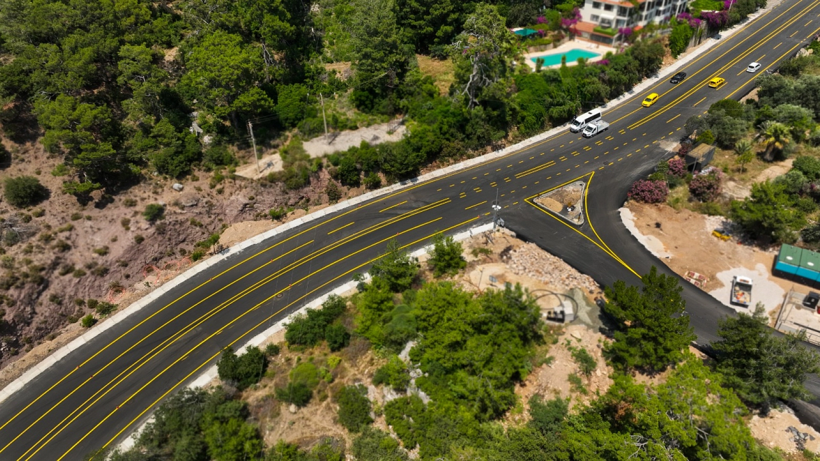 Taşyaka–Ölüdeniz Yol Projesi'nin İkinci Etabı Tamamlandı