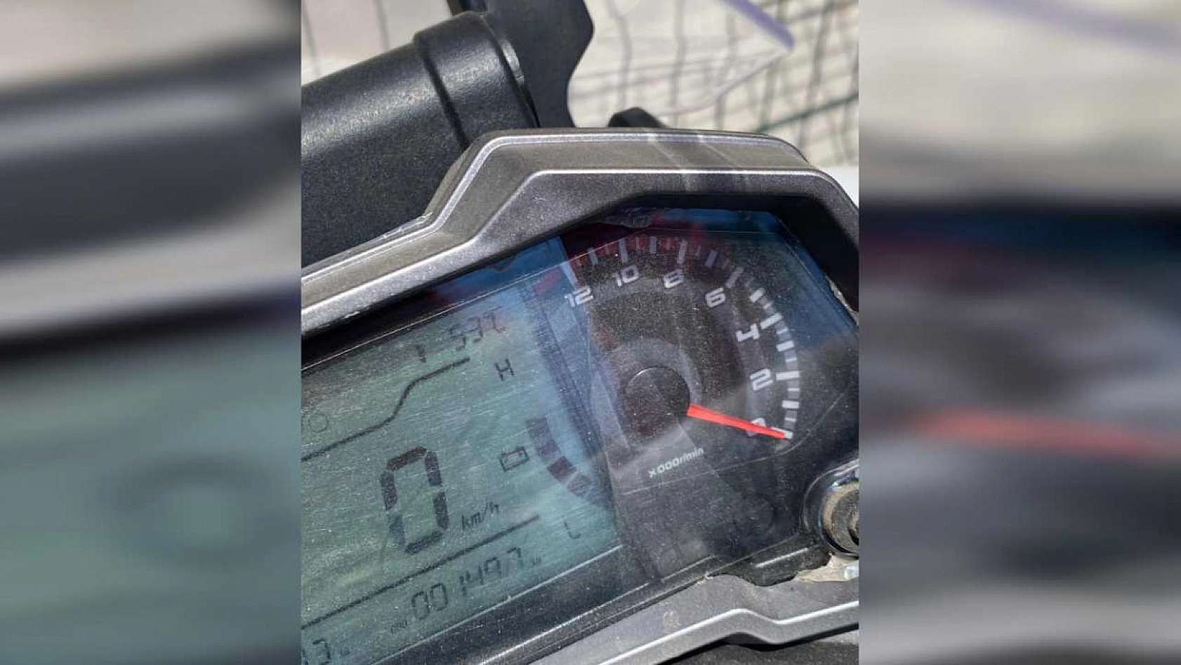 Fethiye'de Kavurucu Sıcaklık Termometreler 42, Araç İçi Sıcaklıklar 53 Dereceyi Gördü