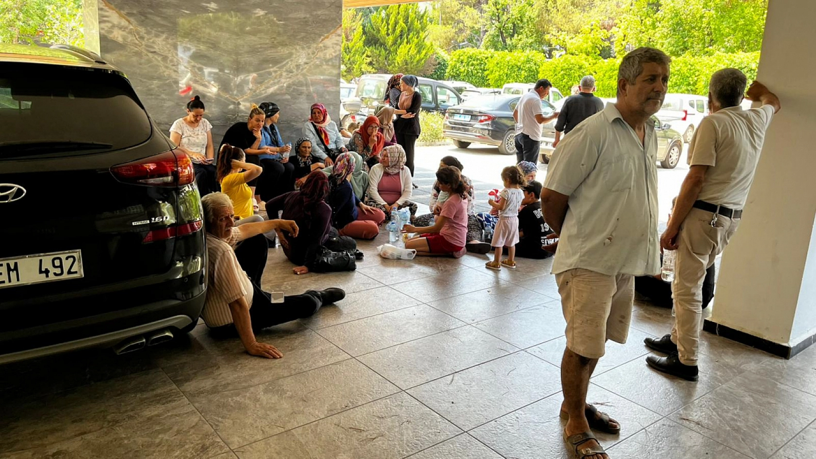 Fethiye'de Tapu Mağdurları Eylemde: '22 Yıldır Tapumuzu Alamıyoruz, Elektrik ve Su da Kesildi'