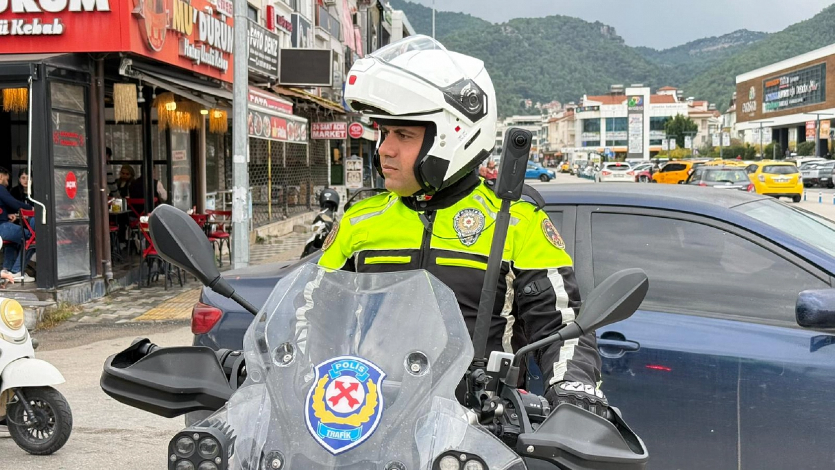 Fethiye'de trafik denetimleri hız kesmeden devam ediyor