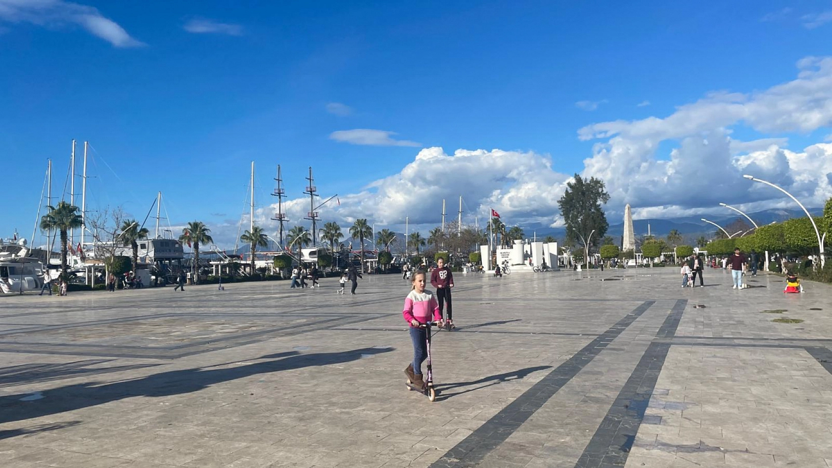 Fethiye'de bahar havası: 'Kışı da güzel, yazı da'