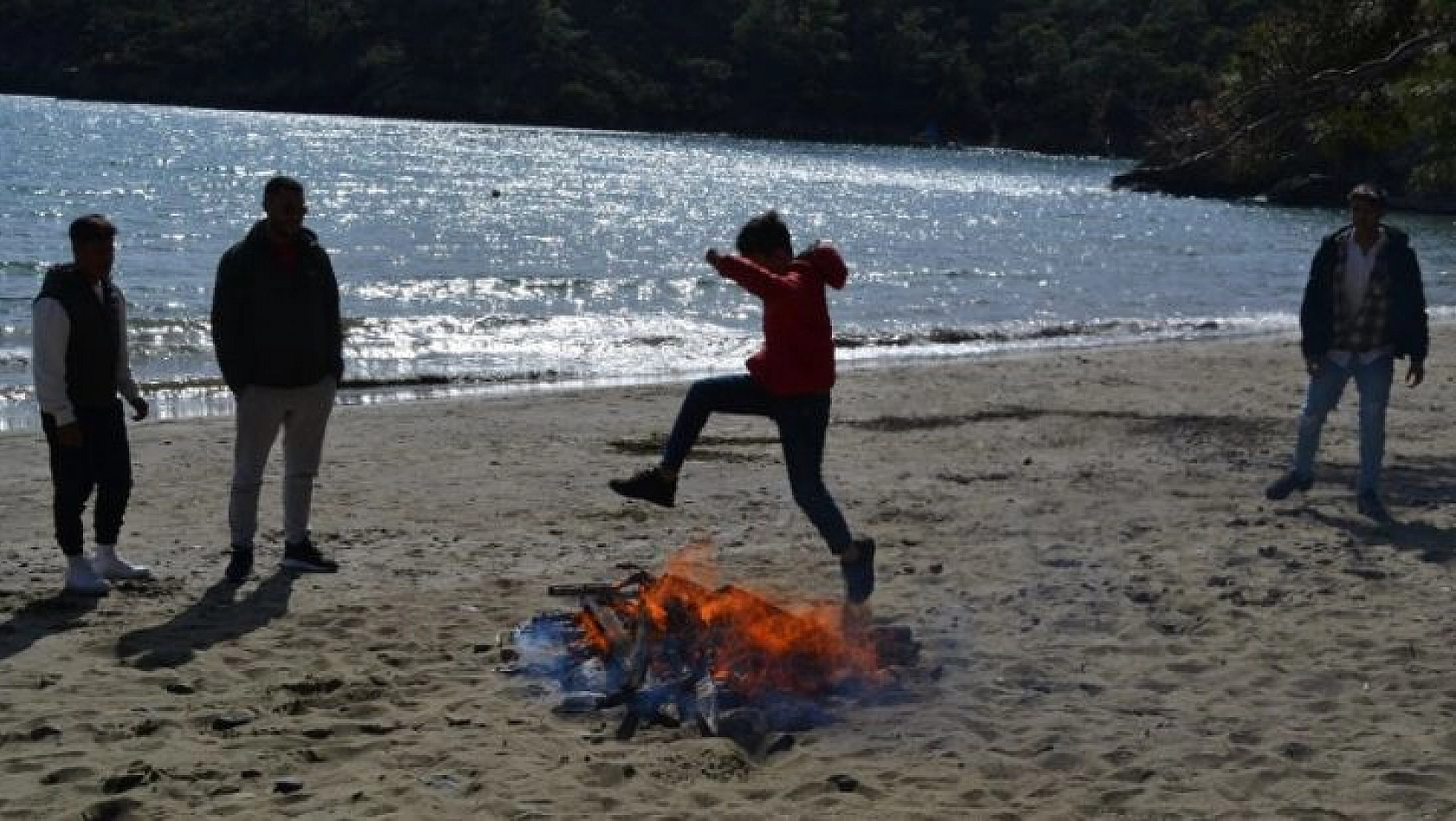 Ülkü Ocakları Nevruz'u kutladı