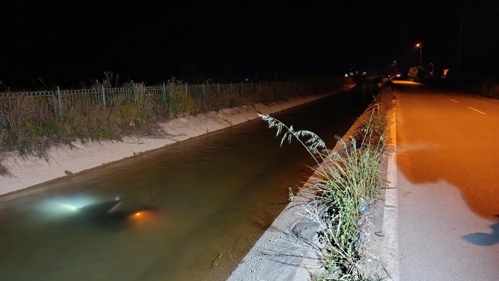 Feci kaza: Genç baba öldü, eşi ve oğlu yaralandı