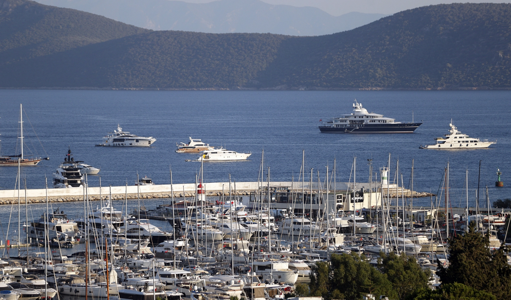 Yat yoğunluğu yaşanan Bodrum koylarıyla ilgili düzenleme yapılması önerisi