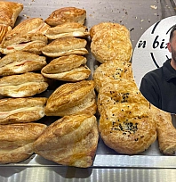 Fethiye'de lezzet durağı: Mis Börek'ten el açması börekler