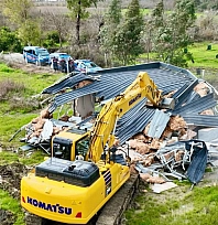 Muğla'da imara aykırı yapılar yıkılıyor