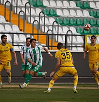 Muğlaspor Zirve Takibini Bırakmıyor: Bucaspor'u 2-1 Mağlup Etti