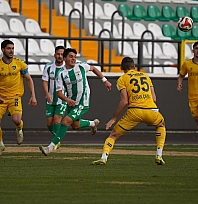 Muğlaspor Zirve Takibini Bırakmıyor: Bucaspor'u 2-1 Mağlup Etti