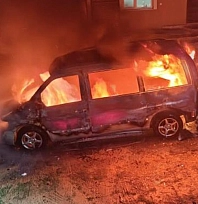 Ticari araç alevlere teslim oldu