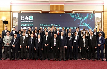 Başkan Aras B40 Zirvesi'nde Kültür, Turizm ve Yerel Demokrasiyi Anlattı