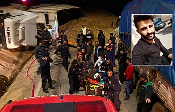 Talaş yüklü tır devrildi: Araçta sıkışan genç sürücü hayatını kaybetti