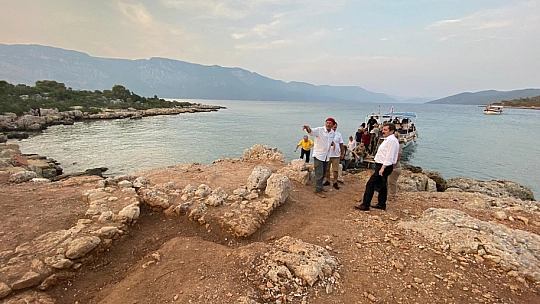 VALİ TAVLI, DEVAM EDEN KAZI ÇALIŞMALARINI YERİNDE İNCELEDİ