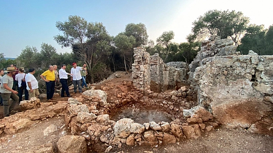 VALİ TAVLI, DEVAM EDEN KAZI ÇALIŞMALARINI YERİNDE İNCELEDİ