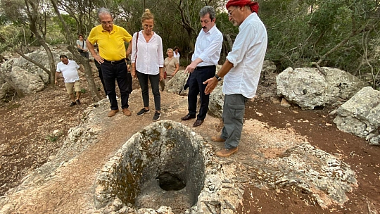 VALİ TAVLI, DEVAM EDEN KAZI ÇALIŞMALARINI YERİNDE İNCELEDİ