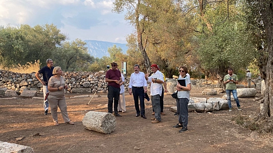 VALİ TAVLI, DEVAM EDEN KAZI ÇALIŞMALARINI YERİNDE İNCELEDİ