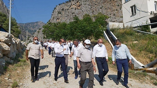 BAKAN YARDIMCISI ÖZKALDI ALABALIK TESİSİNİ İNCELEDİ