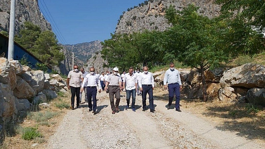 BAKAN YARDIMCISI ÖZKALDI ALABALIK TESİSİNİ İNCELEDİ