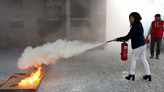 FTSO Yönetimi ve Çalışanlarına Yangın Eğitimi