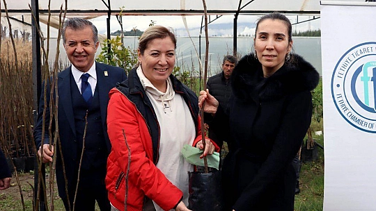 2500 FETHİYE KAYA İNCİRİ FİDANI ÜRETİCİLERE DAĞITILDI