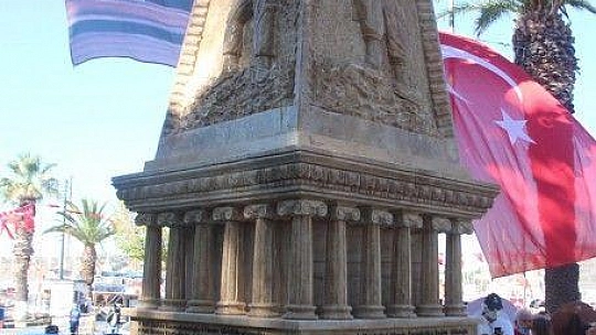 256 Bodrumlu şehidin isminin yer aldığı anıt törenle açıldı