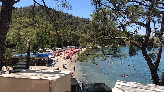 Büyük Samanlık Plajında Bayram Yoğunluğu