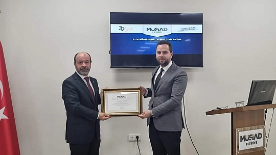 MÜSİAD FETHİYE'DE BAYRAK DEĞİŞİMİ
