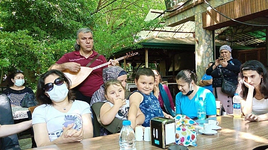 Görme engelliler Yakapark'ta buluştu