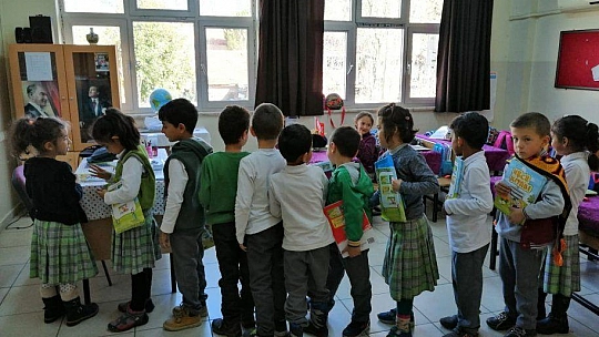 ADD Fethiye'den öğrencilere hediye