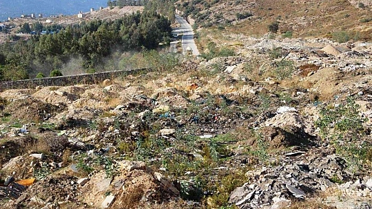 AFAD 'Afet ve acil durum toplanma alanı' kaçak hafriyatla doldu