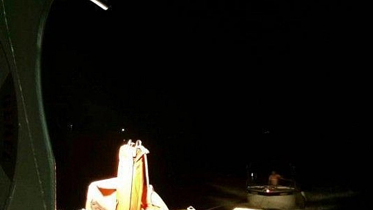 Arıza yapan teknede mahsur kalan 12 kişi kurtarıldı