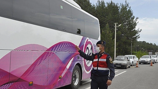 17 günlük kapanma öncesi Marmaris'te kontroller devam ediyor