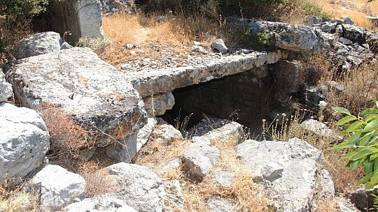 Gizemli kent 'Thera' gün yüzüne çıkıyor