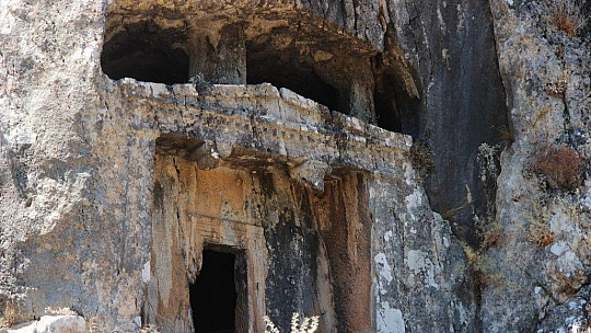 Gizemli kent 'Thera' gün yüzüne çıkıyor
