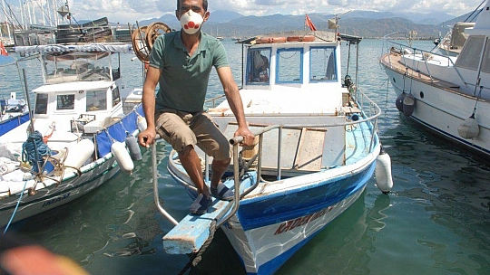 Balıkçılar Ve Ticari Tekneler Demir Aldı