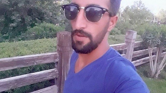 Bodrum'da yolun karşısına geçmeye çalışan gence otomobil çarptı: 1 ağır yaralı