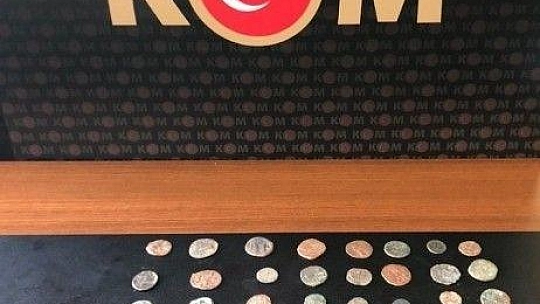 Bodrum'daki operasyonlarda kaçak içki ve tarihi eser ele geçirildi