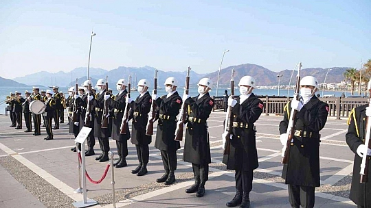 Çanakkale Zaferinin 107.yıldönümü tören ve çelenk sunumu ile anıldı