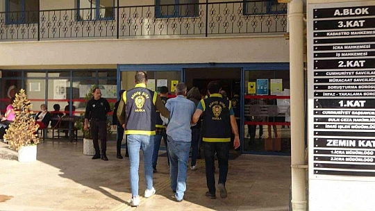 Canan Karatay'ı dolandıran şebeke üyeleri tutuklandı