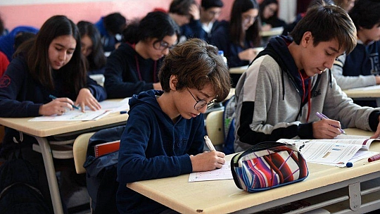 5 Bin 733 Öğrenci Deneme Sınavına Girdi